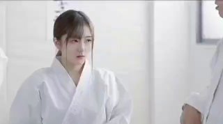 欧美皮裙街拍图片大全_欧美亚洲精品成人视频